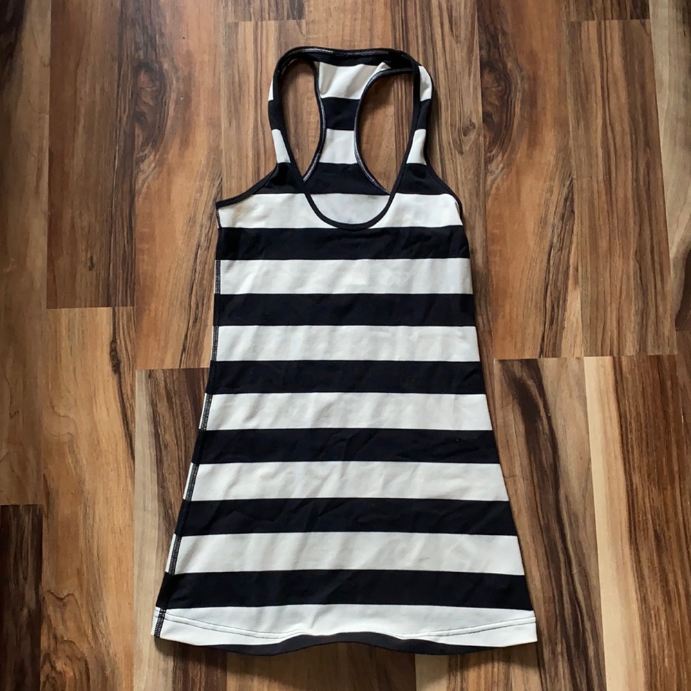 Lululemon tank